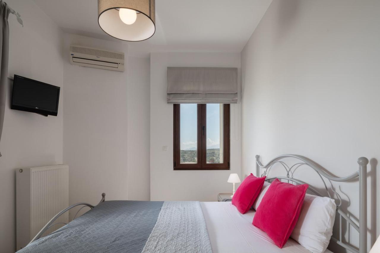 Family Villa Rousa In Rethymno With Pool, Bbq And Kids Area Лутра Экстерьер фото